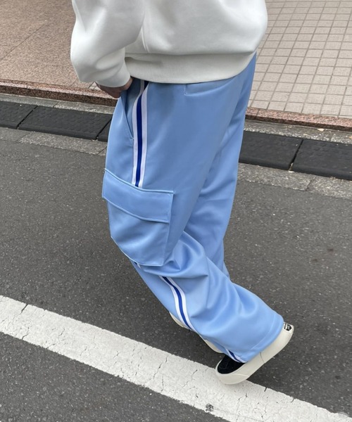 B.R.U(ブル)の「サイドラインポケットトラックパンツ / ジャージパンツ / ワイドパンツ(カーゴパンツ・メンズ・ネイビー/ライトブルー/ブラック・FREE)」の11枚目の写真