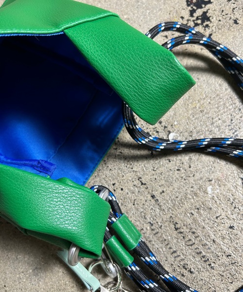 Magine（マージン）の「cheek: code 2way shoulder チークコード2WAYショルダー（ショルダーバッグ・レディース・グリーン/ブラック/アイボリー/ブルー・FREE）」の14枚目の写真