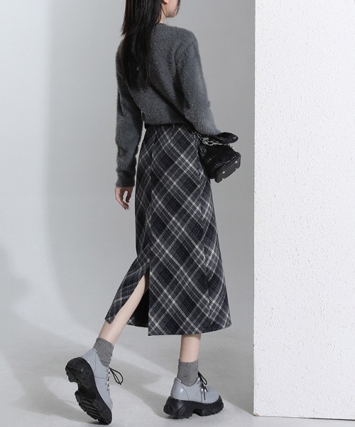 gossip！ロサンゼルス（ゴシップロサンゼルス）の「【サイズあり】ウールライク　チェック ヴィンテージ カジュアル 厚手Aラインロングスカート【ベルト付】（秋冬の韓国ファッションガーリー定番）（スカート・レディース・グレー/ブラウン・L/M/S）」の5枚目の写真