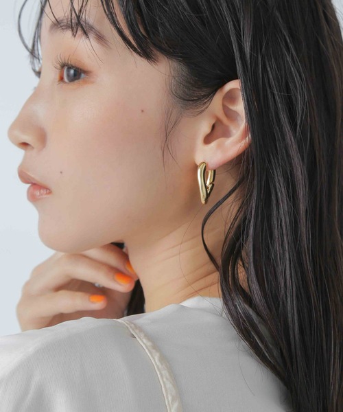 NANO universe(ナノユニバース)の「オーバルフープピアス(ピアス(両耳用)・レディース・ゴールド/シルバー・FREE)」の1枚目の写真