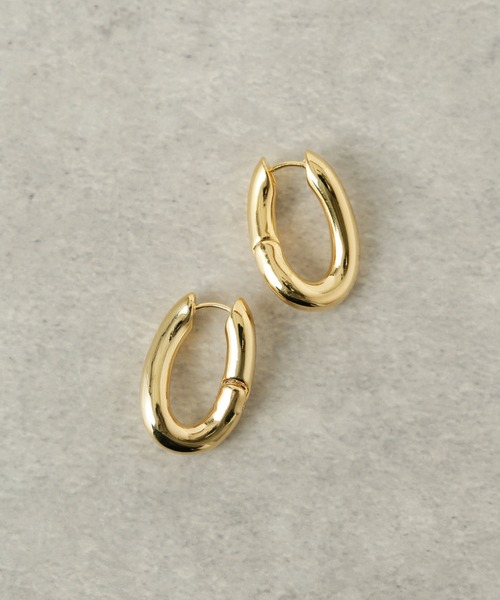 NANO universe(ナノユニバース)の「オーバルフープピアス(ピアス(両耳用)・レディース・ゴールド/シルバー・FREE)」の4枚目の写真