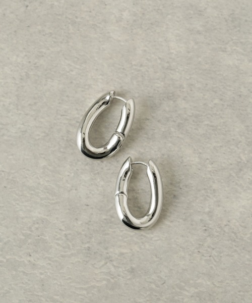 NANO universe(ナノユニバース)の「オーバルフープピアス(ピアス(両耳用)・レディース・ゴールド/シルバー・FREE)」の5枚目の写真