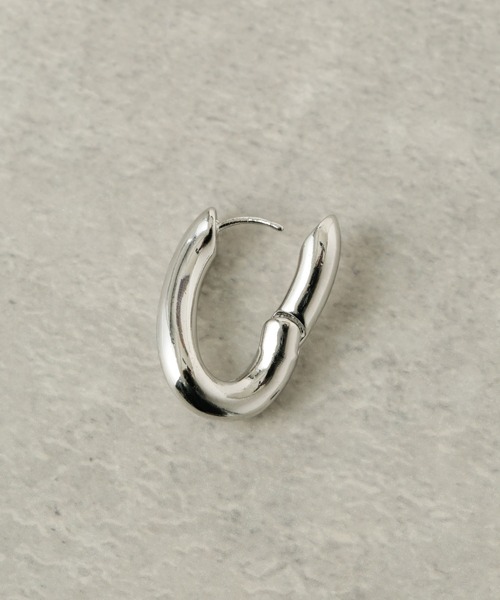 NANO universe(ナノユニバース)の「オーバルフープピアス(ピアス(両耳用)・レディース・ゴールド/シルバー・FREE)」の6枚目の写真