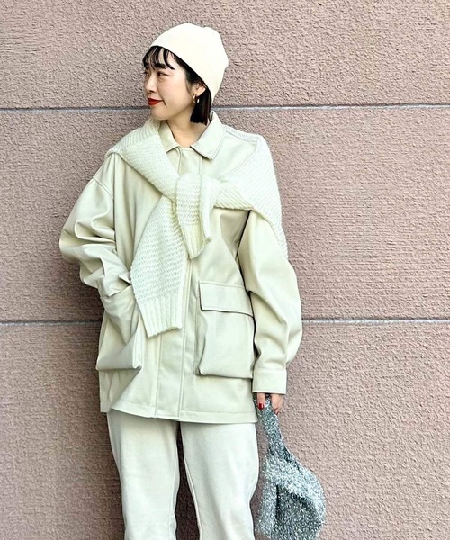 ITEMS URBANRESEARCH（アイテムズ アーバンリサーチ）の「V