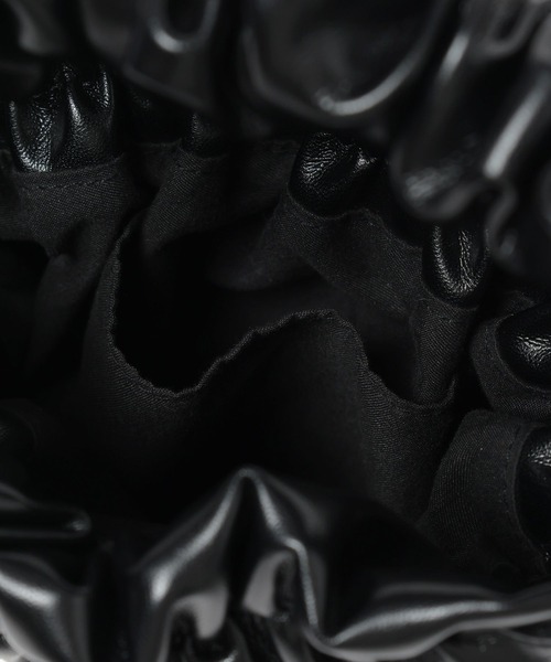 LOWRYS FARM（ローリーズファーム）の「シャーリングショルダーバック  996849（ショルダーバッグ・レディース・ブラック/グレー/ブルー・FREE）」の15枚目の写真