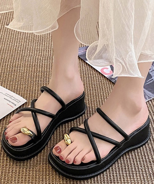 【美脚効果でスタイルアップ♪】シャネル★厚底トングサンダル 美脚効果抜群♪】CHANEL サンダル 厚底 (CHANEL/サンダル