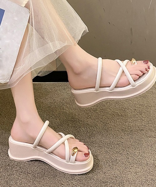 Miniministore(ミニミニストア)の「厚底 親指トングサンダル レディース美脚(サンダル・レディース・ブラック/アイボリー/クリーム・23.5cm/24.5cm/24.0cm/22.5cm/23.0cm)」の16枚目の写真