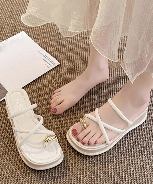 Miniministore(ミニミニストア)の「厚底 親指トングサンダル レディース美脚(サンダル・レディース・ブラック/アイボリー/クリーム・23.5cm/24.5cm/24.0cm/22.5cm/23.0cm)」の19枚目の写真