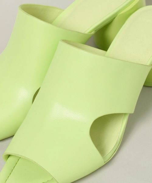 JEANASIS(ジーナシス)の「ポインテッドヒールサンダル/109943(サンダル・レディース・シルバー/ブラック/ライム・MEDIUM/LARGE)」の17枚目の写真