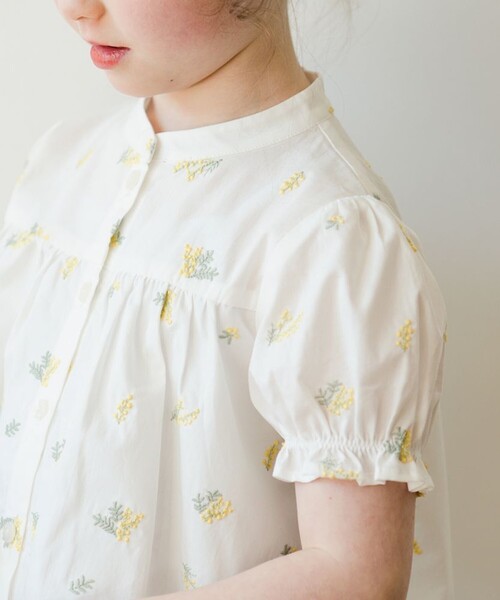 BRANSHES(ブランシェス)の「【おそろい】ミモザ刺繍チュニック(シャツ/ブラウス・キッズ・ライトグリーン/オフホワイト・110/130/120/140/150/90/100)」の11枚目の写真