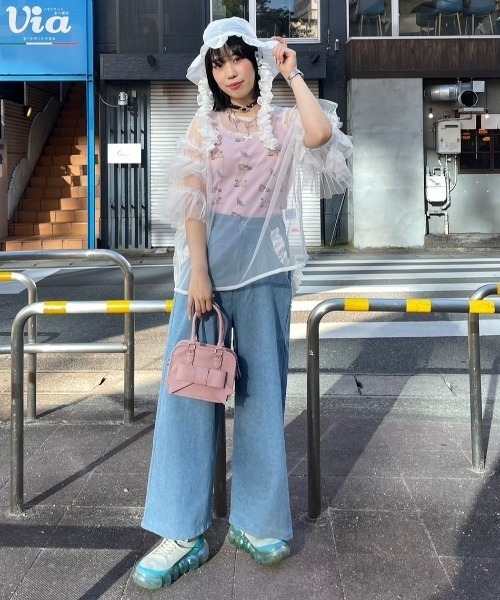 Candy Stripper（キャンディストリッパー）の「FRILL DENIM パンツ（デニムパンツ・レディース・インディゴブルー/ライトインディゴブルー・2）」の7枚目の写真