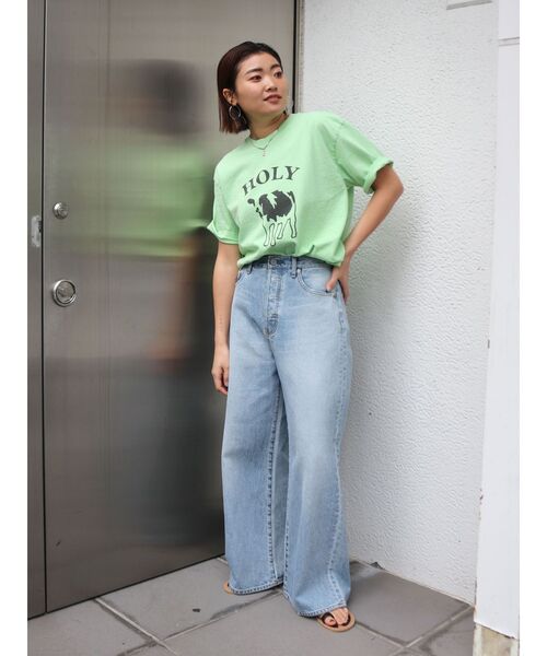 MIXTA(ミクスタ)の「mixta別注 グラフィックロゴTee(Tシャツ/カットソー・レディース・アイボリー/グリーン/チャコールグレー・FREE)」の17枚目の写真