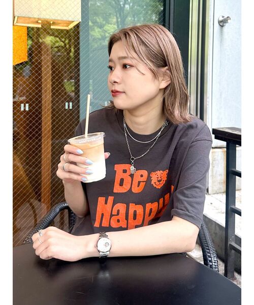 MIXTA(ミクスタ)の「mixta別注 グラフィックロゴTee(Tシャツ/カットソー・レディース・アイボリー/グリーン/チャコールグレー・FREE)」の18枚目の写真