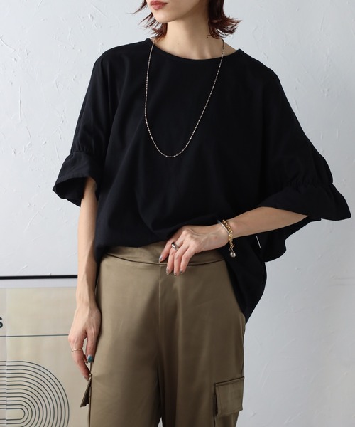 Bonjour Sagan(ボンジュールサガン)の「フリルギャザースリーブTシャツ(Tシャツ/カットソー・レディース・キナリ/ピンクベージュ/ブラック・FREE)」の10枚目の写真