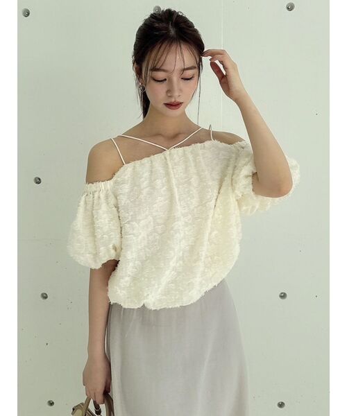 dazzlin（ダズリン）の「オフショルジャカードトップス（シャツ/ブラウス・レディース・オフホワイト/ブルー/ブラック・FREE）」の13枚目の写真