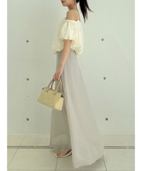 dazzlin（ダズリン）の「オフショルジャカードトップス（シャツ/ブラウス・レディース・オフホワイト/ブルー/ブラック・FREE）」の17枚目の写真