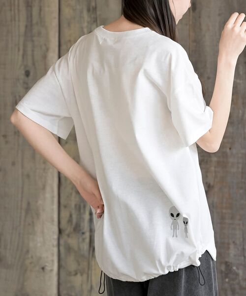 rps(アールピーエス)の「ブラブラキャット裾ドロストTシャツ(Tシャツ/カットソー・レディース・ホワイト系その他2/ホワイト系その他3/オフホワイト/チャコールグレー/グレー系その他2・フリー)」の19枚目の写真