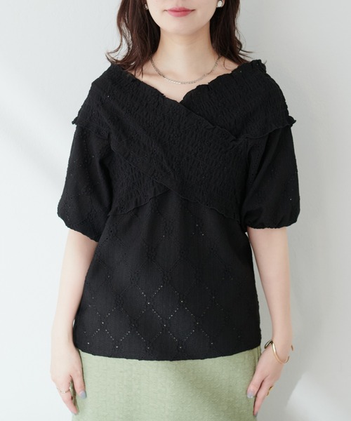 natural couture（ナチュラルクチュール）の「【WEB限定】アイレットカットレースクロスオフショルプルオーバー（Tシャツ/カットソー・レディース・ラベンダー/アイボリー/サックスブルー/ブラック・FREE）」の17枚目の写真