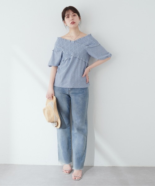 natural couture（ナチュラルクチュール）の「【WEB限定】アイレットカットレースクロスオフショルプルオーバー（Tシャツ/カットソー・レディース・ラベンダー/アイボリー/サックスブルー/ブラック・FREE）」の22枚目の写真