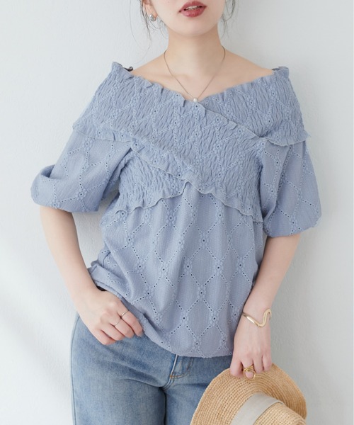 natural couture（ナチュラルクチュール）の「【WEB限定】アイレットカットレースクロスオフショルプルオーバー（Tシャツ/カットソー・レディース・ラベンダー/アイボリー/サックスブルー/ブラック・FREE）」の21枚目の写真