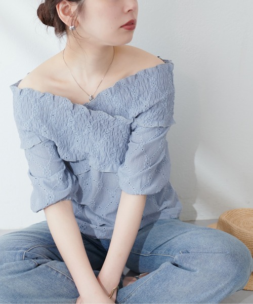 natural couture（ナチュラルクチュール）の「【WEB限定】アイレットカットレースクロスオフショルプルオーバー（Tシャツ/カットソー・レディース・ラベンダー/アイボリー/サックスブルー/ブラック・FREE）」の20枚目の写真