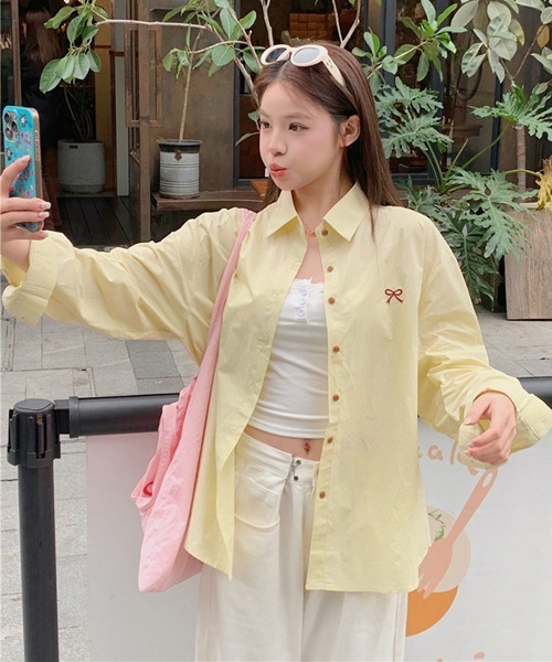 Mayree(メイリー)の「【Mayree】ワンポイント リボン シャツ(シャツ/ブラウス・レディース・イエロー/ホワイト/ピンク・FREE)」の2枚目の写真