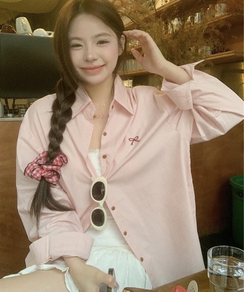 Mayree(メイリー)の「【Mayree】ワンポイント リボン シャツ(シャツ/ブラウス・レディース・イエロー/ホワイト/ピンク・FREE)」の13枚目の写真