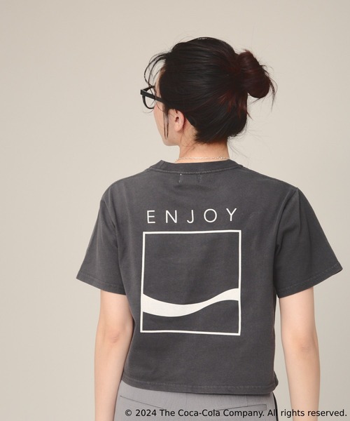 eL(エル)の「【eL】 Coca-Cola Tee/130948(Tシャツ/カットソー・レディース・オフホワイト/スミクロ・FREE)」の15枚目の写真