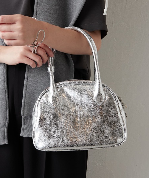 PAPILLONNER（パピヨネ）の「ミディアムボストン（ボストンバッグ・レディース・シルバー/ベージュ・FREE）」の4枚目の写真