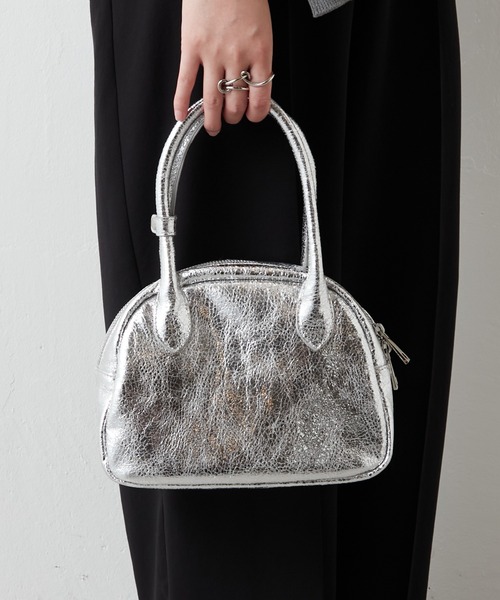 PAPILLONNER（パピヨネ）の「ミディアムボストン（ボストンバッグ・レディース・シルバー/ベージュ・FREE）」の5枚目の写真