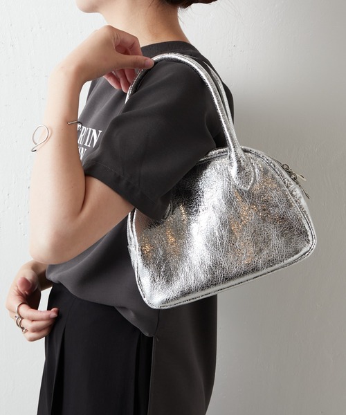 PAPILLONNER（パピヨネ）の「ミディアムボストン（ボストンバッグ・レディース・シルバー/ベージュ・FREE）」の6枚目の写真