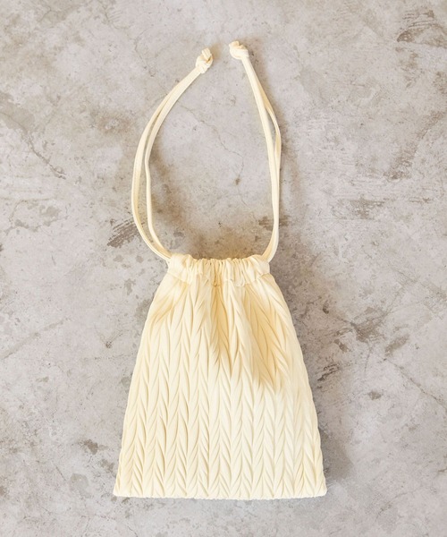 LAKOLE（ラコレ）の「ヘリンボン巾着ショルダーバッグ / 132239（ショルダーバッグ・レディース・オフホワイト/ブラック/ライトグリーン・FREE）」の2枚目の写真