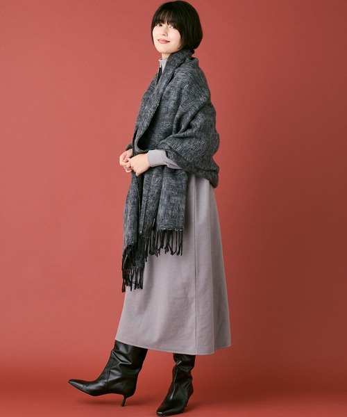 INED CLARO（イネドクラロ）の「ハンドウーヴンコットンアクリルショール（マフラー・レディース・チャコールグレー/ブルー・フリー）」の6枚目の写真