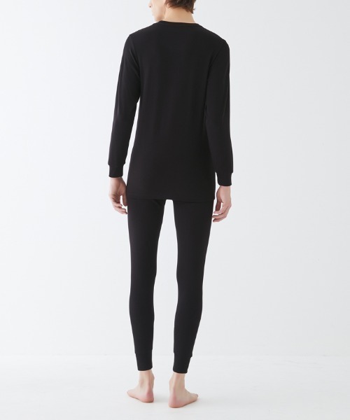 adidas(アディダス)の「adidas/アディダス クルーネックロングスリーブ ワンポイントロゴ 吸湿発熱(インナーウェア/肌着・メンズ・ブラック/ブラウン系その他・LARGE/MEDIUM)」の13枚目の写真