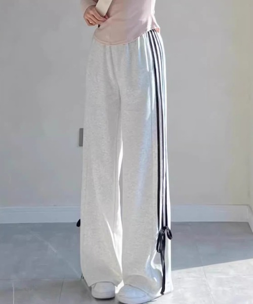 lilful（リルフル）の「サイドライン リボン スウェット ジャージ ワイドパンツ（スウェットパンツ・レディース・ライトグレー/グレー/ブラック/ピンク・S/M）」の11枚目の写真