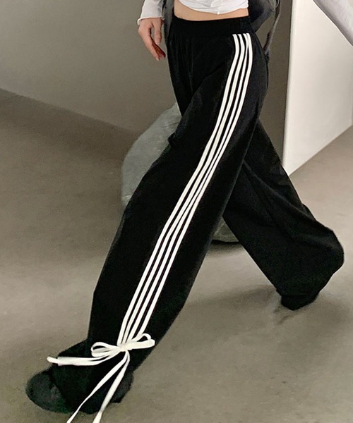 lilful（リルフル）の「サイドライン リボン スウェット ジャージ ワイドパンツ（スウェットパンツ・レディース・ライトグレー/グレー/ブラック/ピンク・S/M）」の7枚目の写真