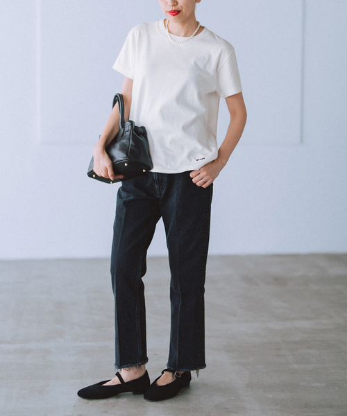 IENA（イエナ）の「BLACK シグネチャーTシャツ（Tシャツ/カットソー・レディース・チャコールグレー/ホワイト・FREE）」の15枚目の写真