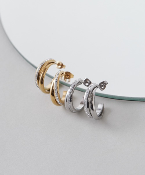 ciite' surgical stainless(シーテサージカルステンレス)の「【 金属アレルギー対応 】 ツインビジュー フープピアス サージカルステンレス (両耳用)(ピアス(両耳用)・レディース・ゴールド/シルバー・FREE)」の5枚目の写真
