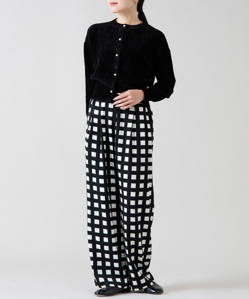 Tiara（ティアラ）の「モールパールボタンカーディガン（カーディガン/ボレロ・レディース・ブラック/アイボリー・FREE）」の12枚目の写真