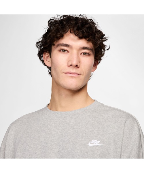 NIKE(ナイキ)の「NIKE/ナイキ クラブ FT オーバーサイズ L/S クルー(スウェット・メンズ・ベージュ/ホワイト/グレー/ブラック・S/M/L/XL/2XL)」の15枚目の写真