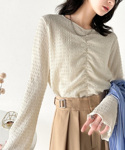 classicalelf（クラシカルエルフ）の「大人の魅力を引き立てる。胸シャーリングジャガードトップス（長袖）（Tシャツ/カットソー・レディース・ブルー/ブラック/グレイッシュベージュ/アイボリー・LARGE/MEDIUM/SMALL/X-LARGE）」の21枚目の写真