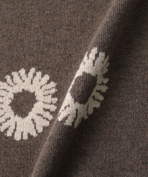 PULP/417EDIFICE（パルプフォーワンセブンエディフィス）の「【999HUMANITY / 999ヒューマニティ】LOGO CREWNECK KNIT（ニット/セーター・メンズ・カーキ/ネイビー/ブラウン・2/1）」の5枚目の写真