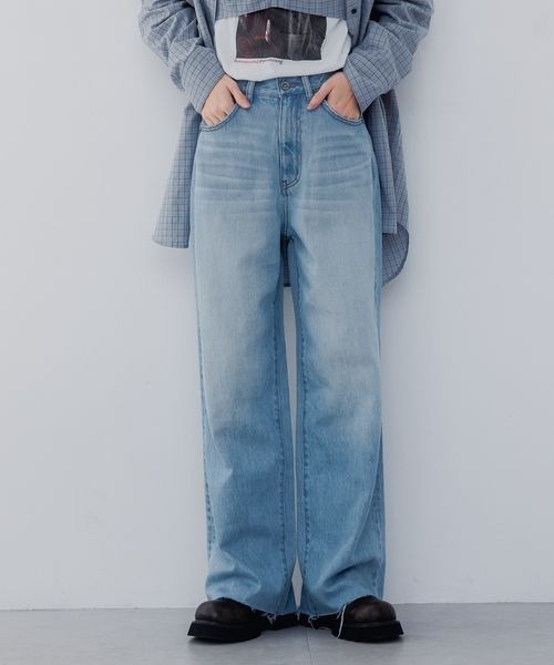 JEANASIS（ジーナシス）の「リラックスルーズデニム/292619（デニムパンツ・レディース・ライトブルー/グレー・SMALL/MEDIUM）」の11枚目の写真