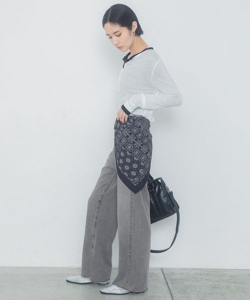 JEANASIS（ジーナシス）の「リラックスルーズデニム/292619（デニムパンツ・レディース・ライトブルー/グレー・SMALL/MEDIUM）」の3枚目の写真