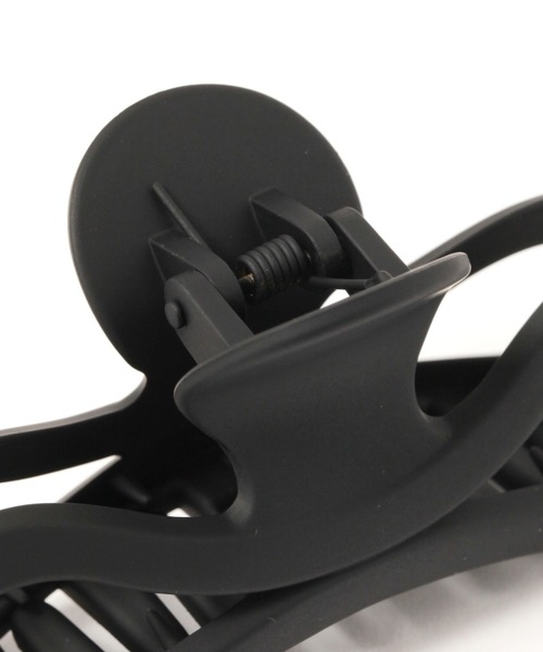 LAKOLE（ラコレ）の「マットデザインバンスクリップ / 286309（バレッタ/ヘアクリップ・レディース・ブラウン/ブラック/カーキ・FREE）」の5枚目の写真