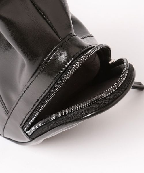 PAGEBOY（ページボーイ）の「ハーフムーンベルトショルダー（ショルダーバッグ・レディース・オフホワイト/ホワイト系その他/ブラウン系その他/チャコールグレー/ブラック・FREE）」の8枚目の写真