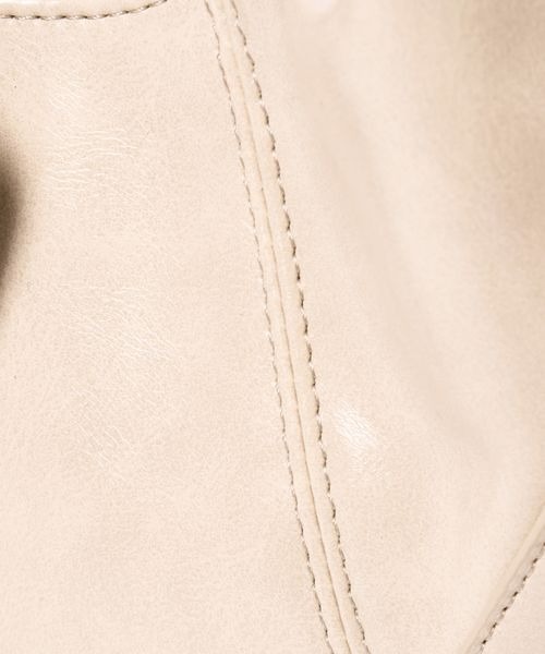 PAGEBOY（ページボーイ）の「ハーフムーンベルトショルダー（ショルダーバッグ・レディース・オフホワイト/ホワイト系その他/ブラウン系その他/チャコールグレー/ブラック・FREE）」の22枚目の写真