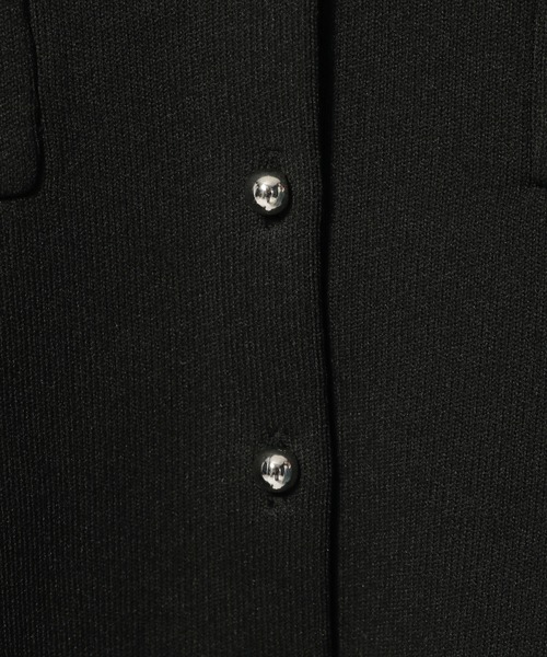 mysty woman(ミスティウーマン)の「メタルボタンジャケットライクカーディガン 315507(カーディガン/ボレロ・レディース・グレイッシュベージュ/オフホワイト/ライトブルー/ブラック・FREE)」の18枚目の写真