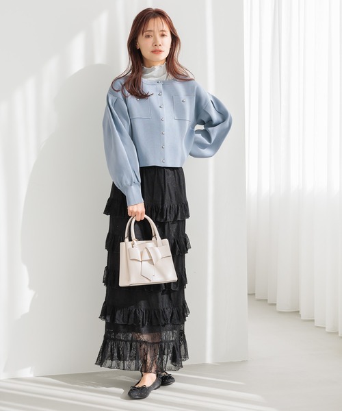 mysty woman(ミスティウーマン)の「メタルボタンジャケットライクカーディガン 315507(カーディガン/ボレロ・レディース・グレイッシュベージュ/オフホワイト/ライトブルー/ブラック・FREE)」の19枚目の写真