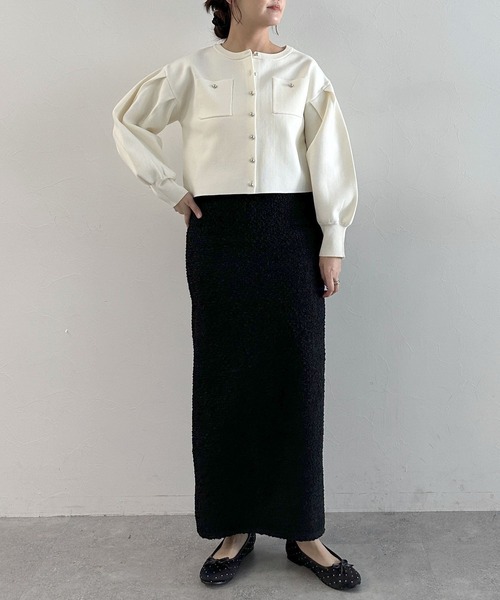 mysty woman(ミスティウーマン)の「メタルボタンジャケットライクカーディガン 315507(カーディガン/ボレロ・レディース・グレイッシュベージュ/オフホワイト/ライトブルー/ブラック・FREE)」の5枚目の写真